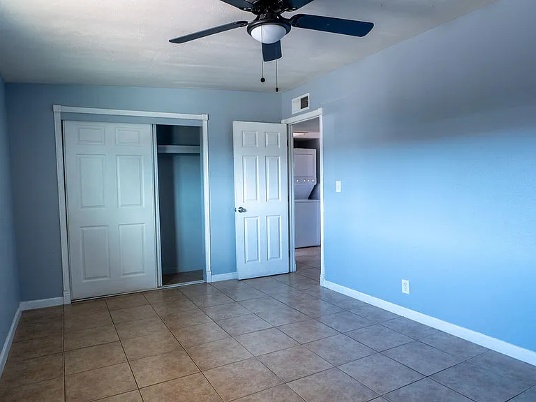 3637 E Oak St #6 — Photo 17