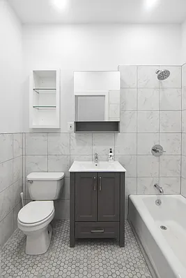 Rented by The Agency | media 25