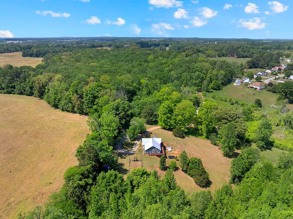 82nd image of 232 Covenant Ln