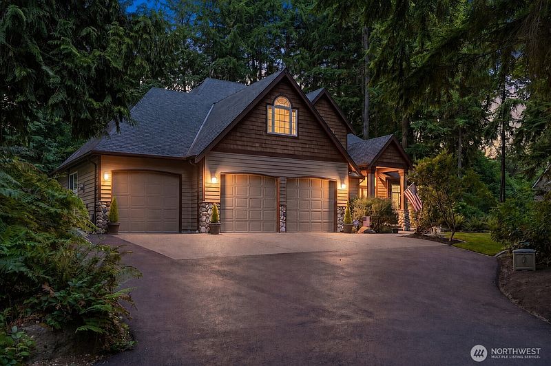 2nd image of 32704 193rd Avenue SE