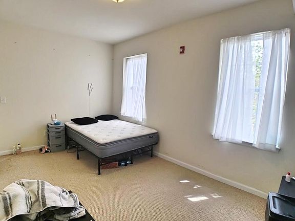 4th image of 2350 N Park Ave #3