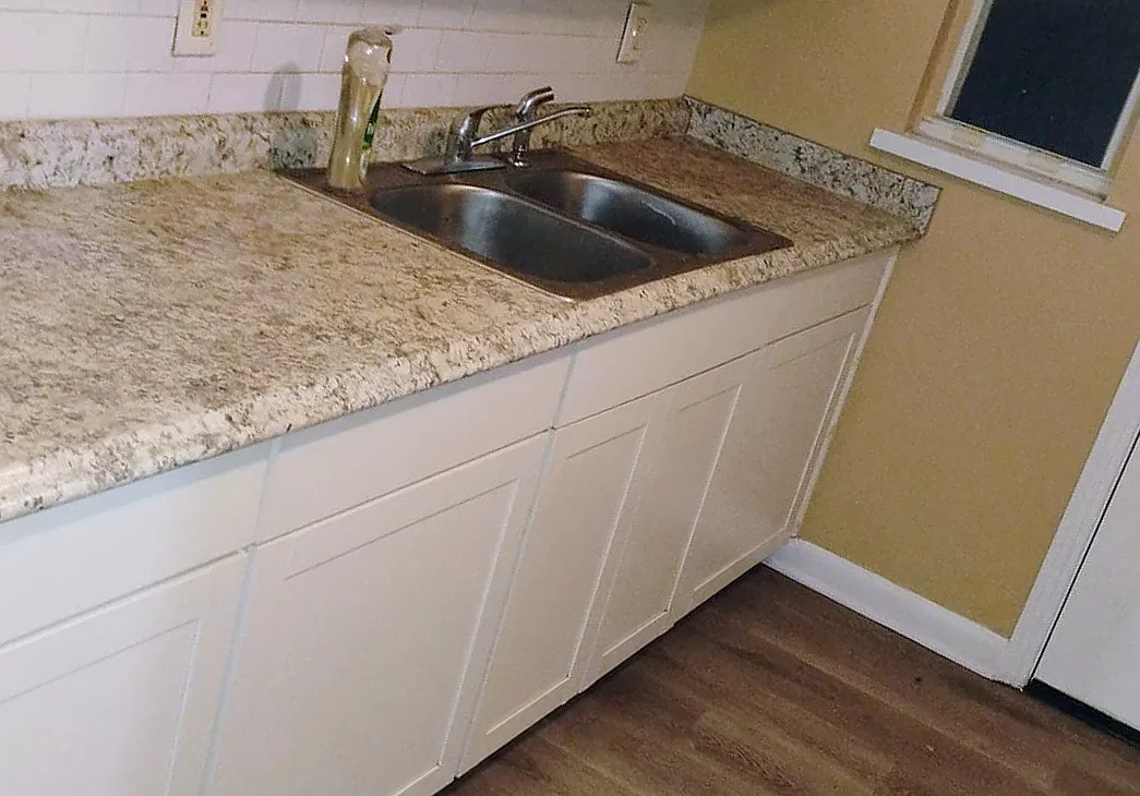 3 bed, 1125 sqft, $1,660 — Photo 1