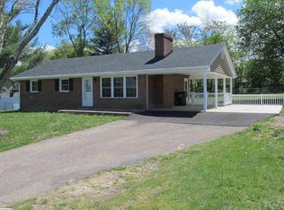 595 Howardsville Tpke, Stuarts Draft, VA 24477