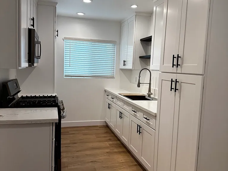 1720 Ventura Blvd #2C — Photo 2