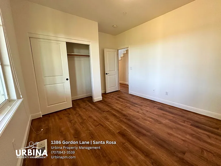 1386 Gordon Ln — Photo 21