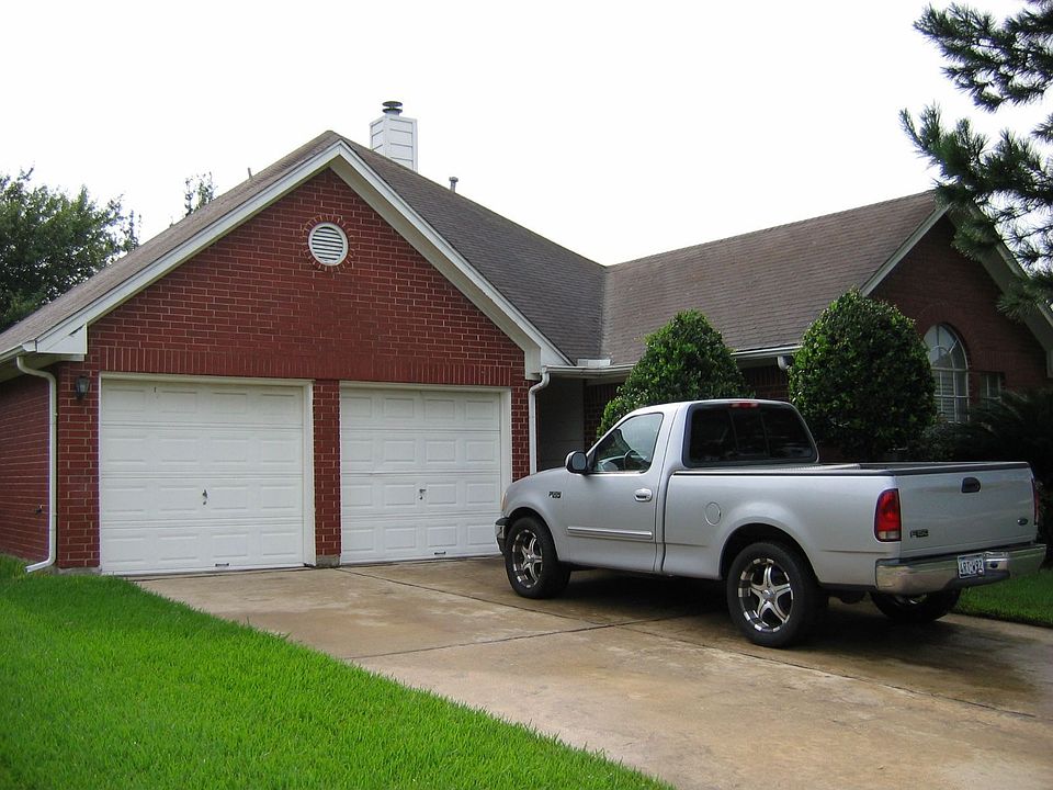 1st image of 1431 Robin Ave