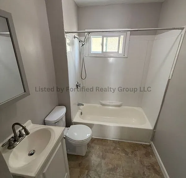 318 Broadway #2 — Photo 14