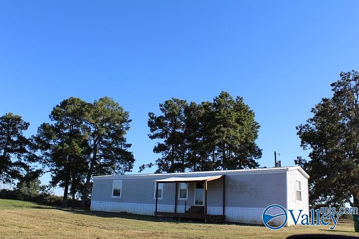 1st image of 521 Bailey Rd