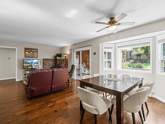 5th image of 1170 Clubhouse Dr