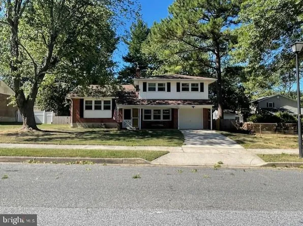 220 Winterberry Dr, Dover, DE 19904