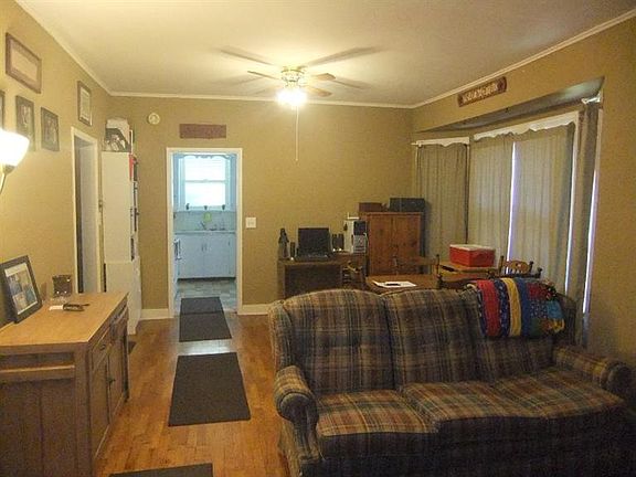 5th image of 805 N Kuney St
