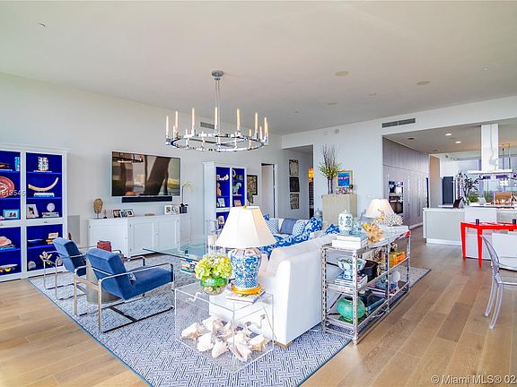 4th image of 2669 S Bayshore Dr #603