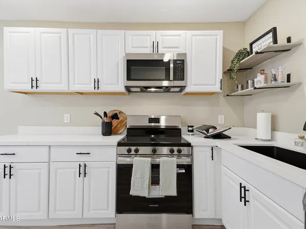 513 W 1ST Street, Mesa, AZ 85201