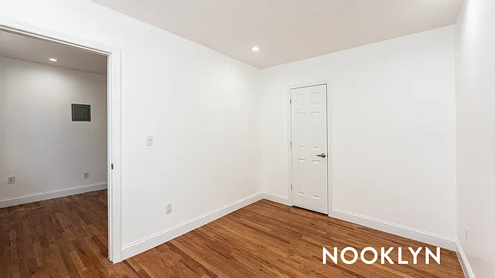 Rented by Nooklyn NYC LLC | media 25