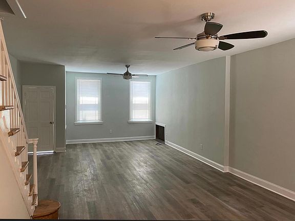 3rd image of 1025 W Ontario St