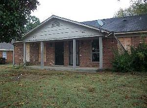 1st image of 3812 Jasmine Dr