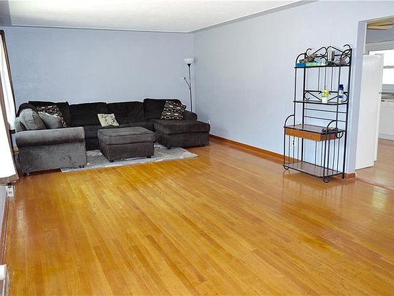 3rd image of 3505 Falbo Ave