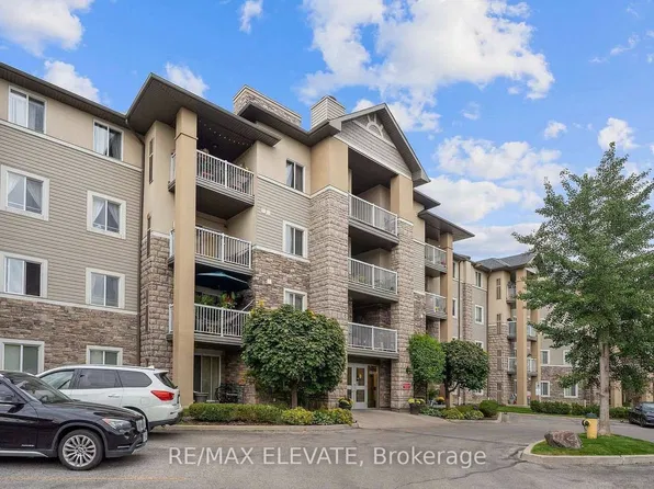 684 Warden Ave #414, Toronto, ON M1L 4W4