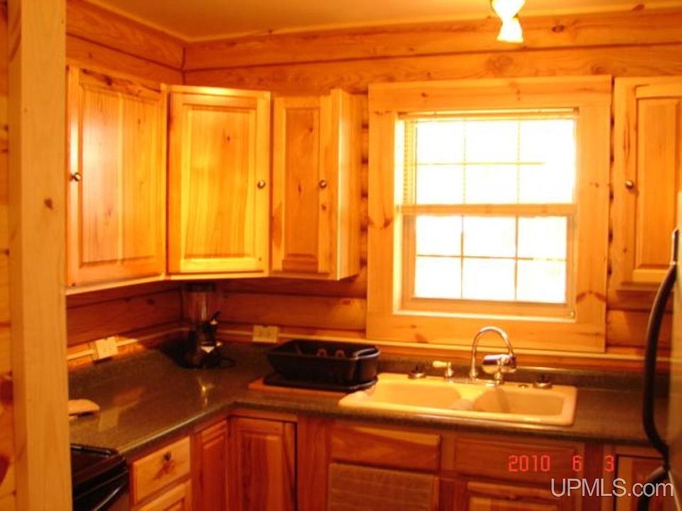 34479 Heritage Rd, Lake Linden, MI 49945 Zillow