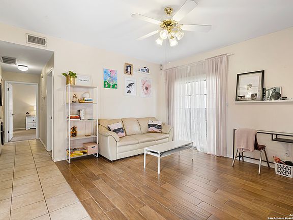 5th image of 11839 PARLIAMENT ST #1614