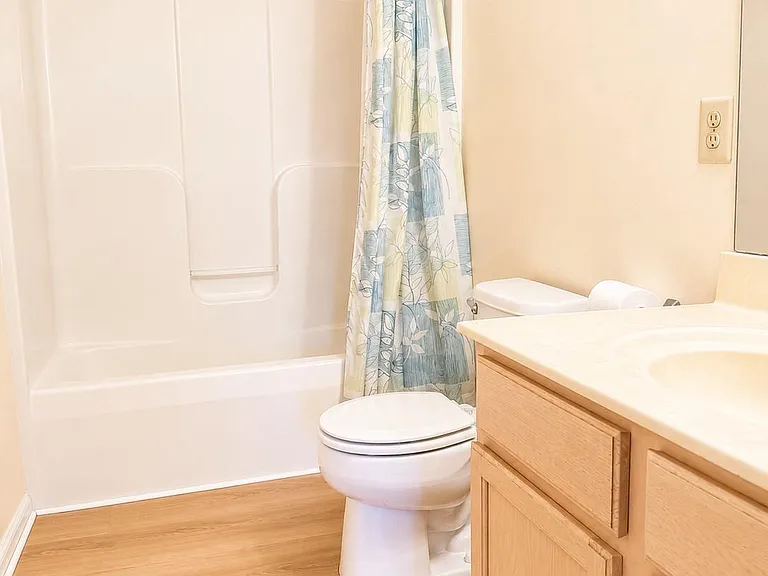 4037 Runnymead Dr — Photo 26