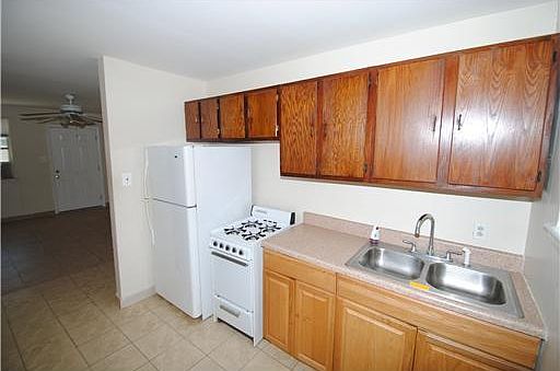 1st image of 1518 W 39th St #A