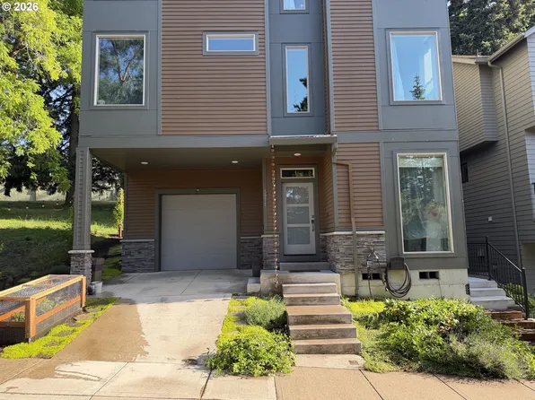 3971 Village Center Dr SE, Salem, OR 97302