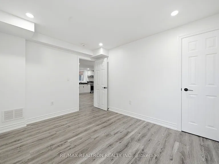 55 Bartram Cres #B — Photo 13