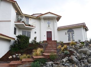 29671 Edgemont Dr, Redlands, CA 92373