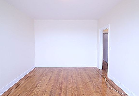 2nd image of 151-10 35th Ave #G3