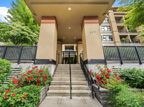 315 Knox St #312, New Westminster, BC V3L 0B5