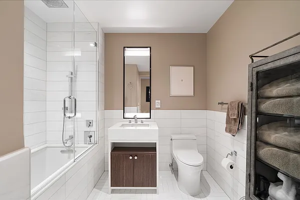 Rented by MNS | media 23