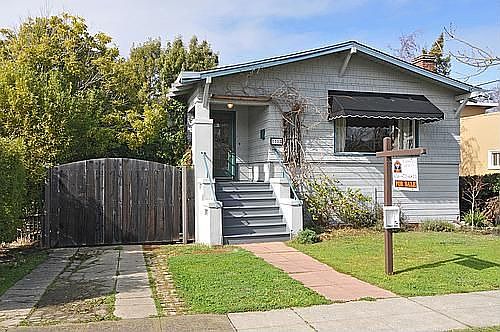 1st image of 1318 Edgehill Dr