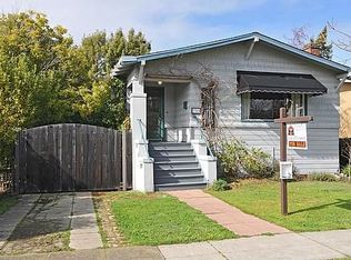1318 Edgehill Dr, Burlingame, CA 94010