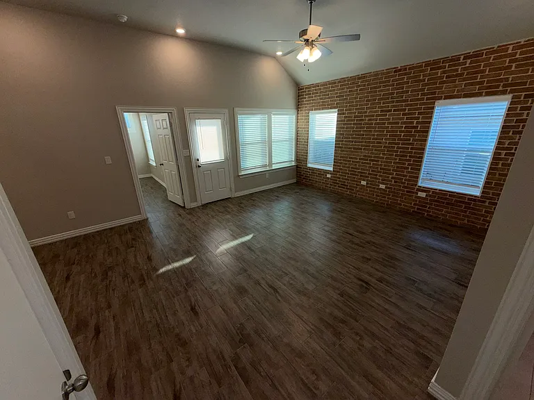 3481 Fenway Cir — Photo 8