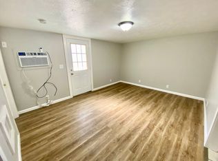 805 7th St, Dodge City, KS 67801