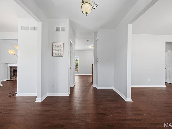 4th image of 2915 Saint Vincent Ave