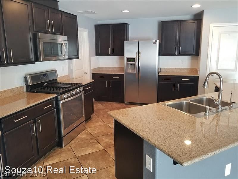 1st image of 7127 Glencoe Harbor Ave