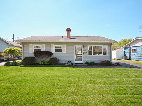 907 Lilac Ln, Joliet, IL 60435