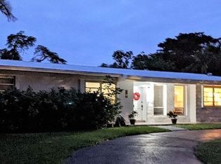 5720 SW 64th Pl, South Miami, FL 33143