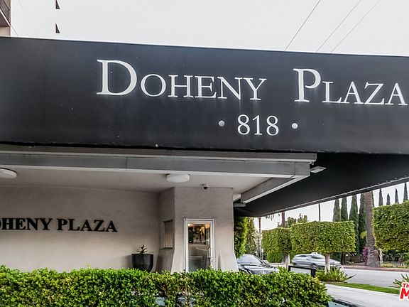 4th image of 818 N Doheny Dr APT 403