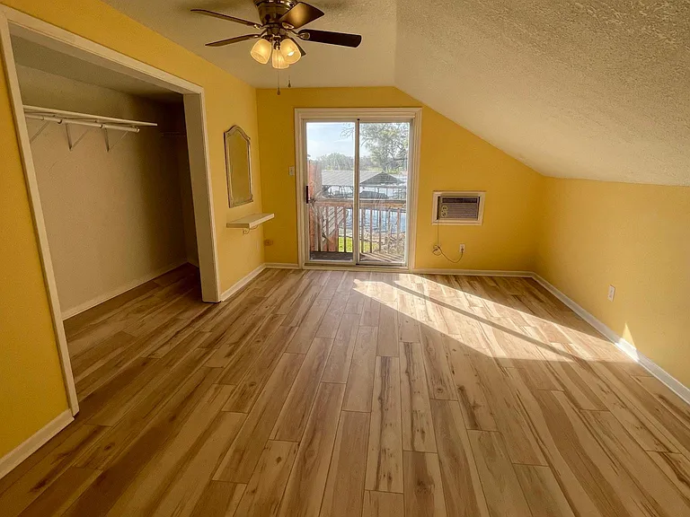 8429 Island View Dr — Photo 10