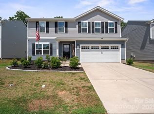 707 Pointe Andrews Dr, Concord, NC 28025