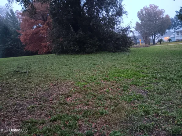 S Island View Ave, Long Beach, MS 39560