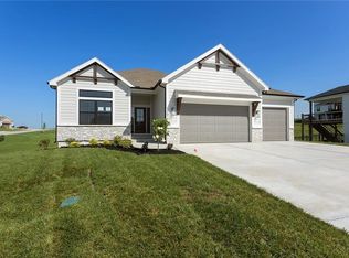 13616 Clover Ct, Kearney, MO 64060