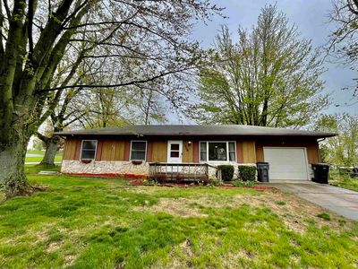 408 W Valleyview Dr, Syracuse, IN, 46567