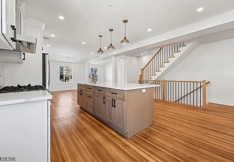 30 Woodland Ave #3 — Photo 4