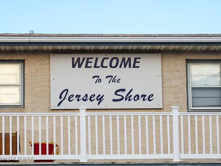 239 Beach Front #1 — Photo 30