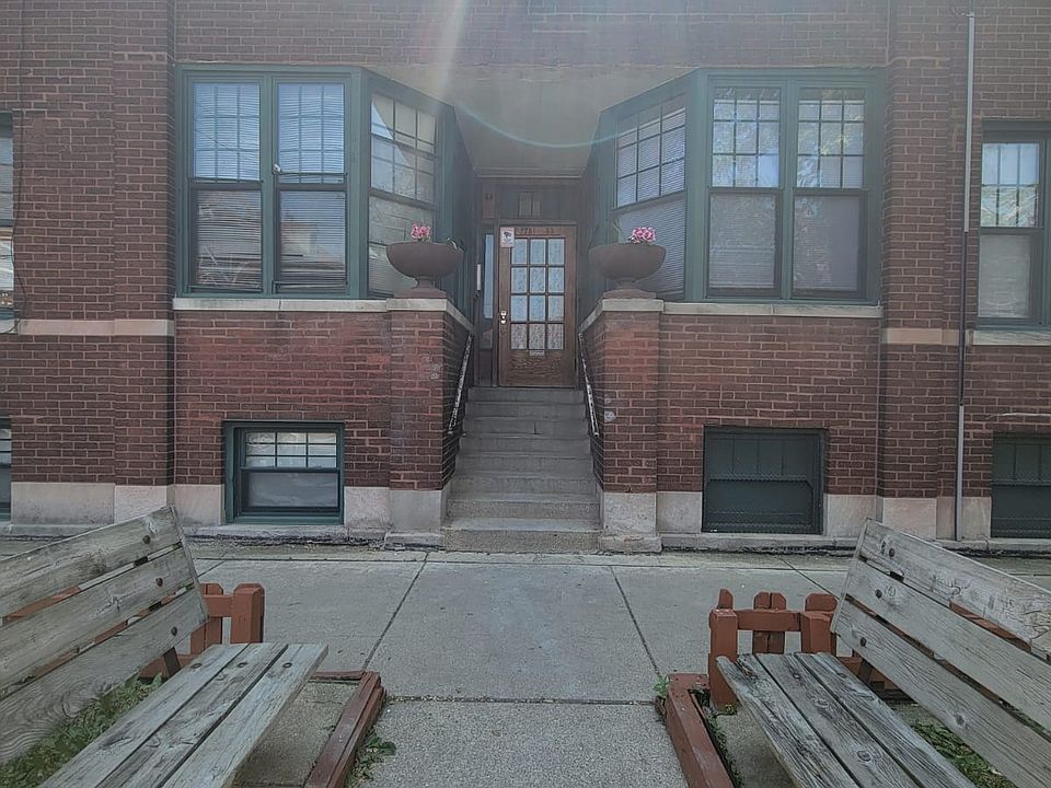 1st image of 2753 W 22nd Pl #1