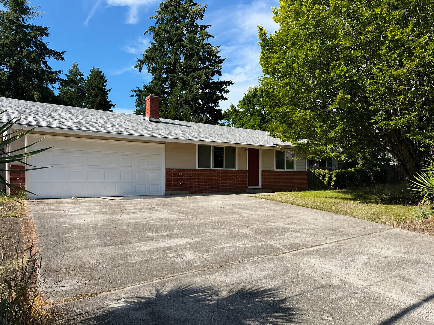 3 bed, 1350 sqft, $2,600 — Photo 1
